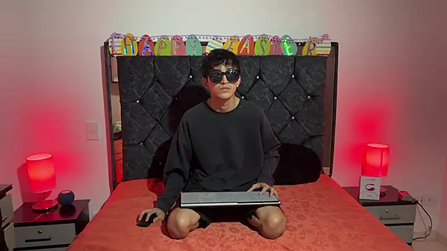 khonsu s online show from April 3, 2026, 9:57 pm