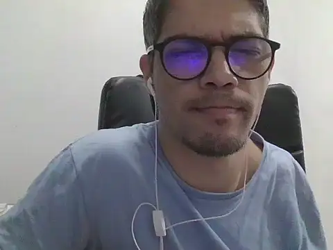 DiGabriel online show from September 18, 2025, 4:58 am