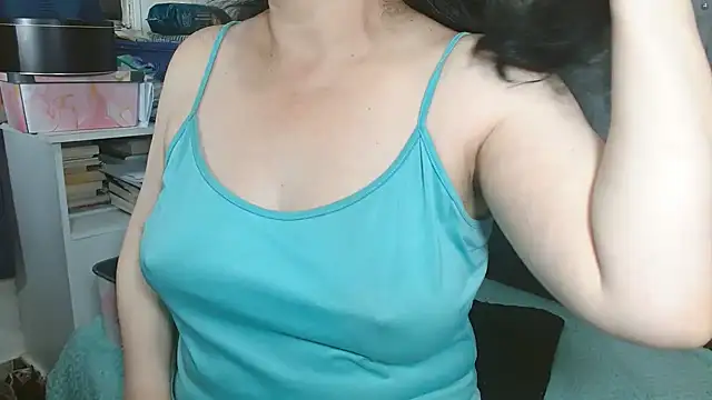 maturepriscila online show from March 29, 2026, 10:43 pm