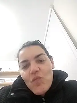 Snapshot of escritorasafada chatting on September 27, 2025, 4:06 am escritorasafada online show from September 27, 2025, 4:06 am