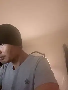 2Fly4Guy online show from December 5, 2024, 2:11 pm