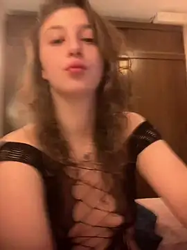 Snapshot of lolippp666 chatting on February 12, 2025, 11:30 pm lolippp666 online show from February 12, 2025, 11:30 pm