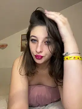 Snapshot of lolippp666 chatting on January 7, 2026, 9:50 pm lolippp666 online show from January 7, 2026, 9:50 pm