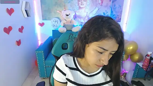 Sofi hot 4m online show from February 27, 2025, 12:56 pm