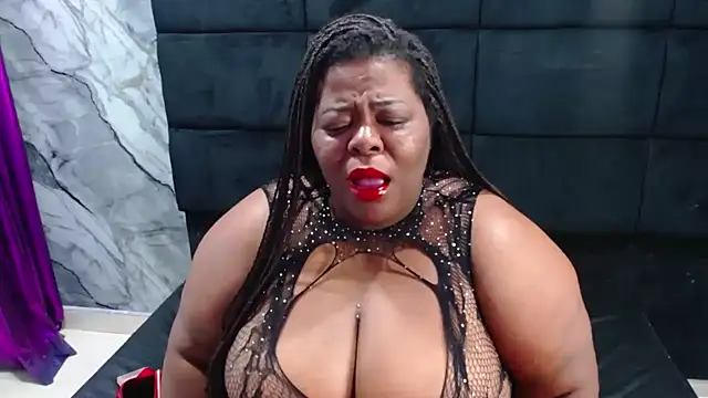 rocio bbw  online show from January 19, 2025, 1:12 pm