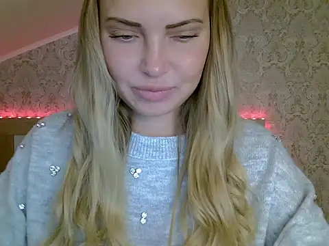 Lucky Anna online show from January 6, 2025, 3:40 pm