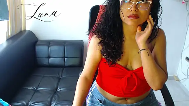 Lunavega1 online show from September 11, 2025, 3:01 pm