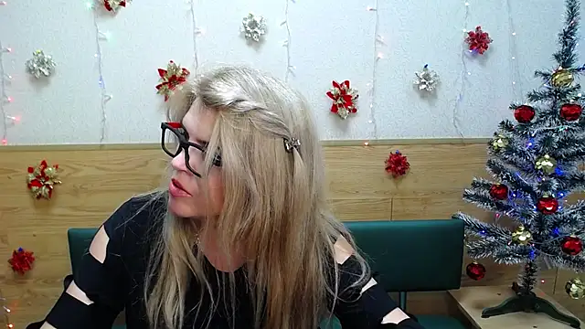 Snapshot of Julya_Barbi chatting on December 20, 2024, 12:38 pm Julya Barbi online show from December 20, 2024, 12:38 pm