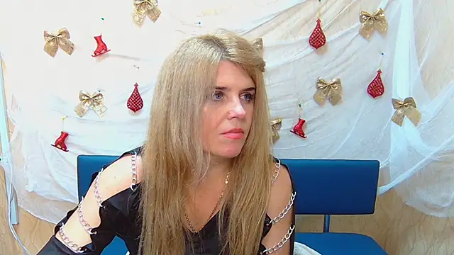 Snapshot of Julya_Barbi chatting on December 22, 2024, 5:53 pm Julya Barbi online show from December 22, 2024, 5:53 pm