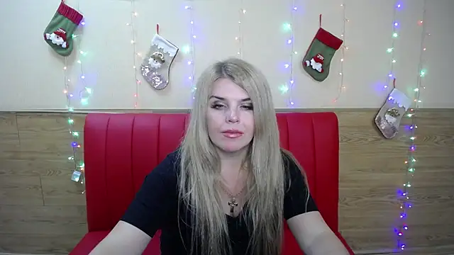 Snapshot of Julya_Barbi chatting on January 6, 2025, 12:27 am Julya Barbi online show from January 6, 2025, 12:27 am