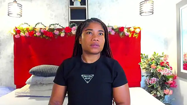Snapshot of SilvannaFit chatting on April 26, 2026, 9:07 am SilvannaFit online show from April 26, 2026, 9:07 am