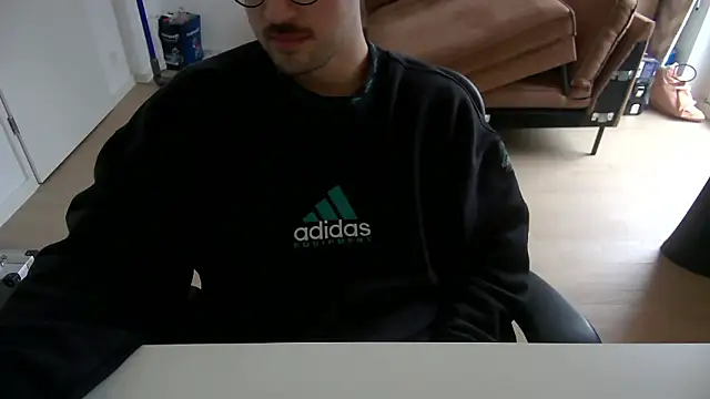 taallguyy 196 online show from January 12, 2026, 10:09 am