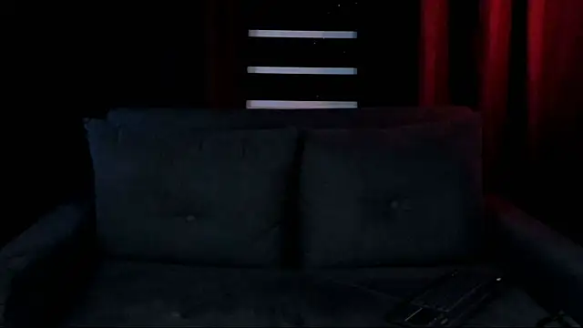 lnxmst online show from December 19, 2025, 11:01 pm