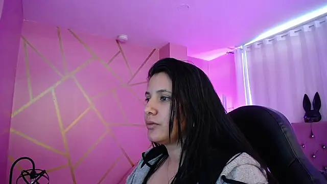 frreeya online show from January 22, 2025, 10:37 pm