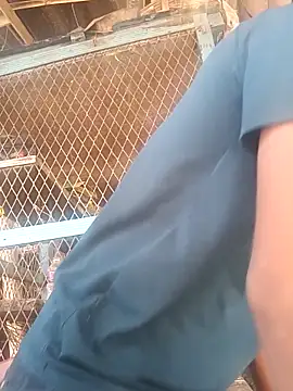 Snapshot of Skinny_Bigass_23 chatting on February 11, 2026, 8:19 am Skinny Bigass 23 online show from February 11, 2026, 8:19 am