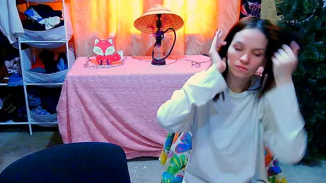 Ivy Lester online show from January 5, 2025, 9:59 am