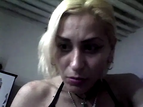 ariana crazzy online show from February 16, 2025, 3:37 am