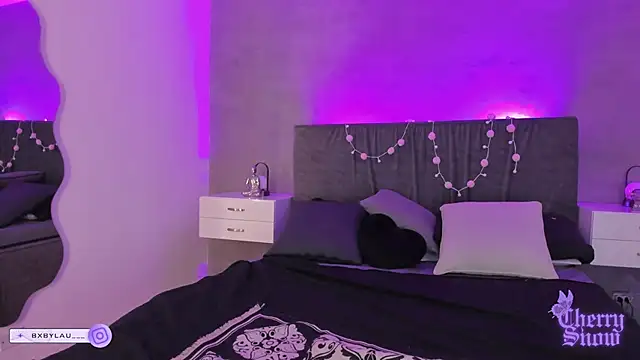  cherrysnow online show from October 7, 2025, 5:37 am