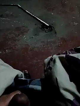 Snapshot of dvaughn3117 chatting on December 11, 2024, 6:36 am dvaughn3117 online show from December 11, 2024, 6:36 am