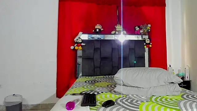 chloe vasquez710 online show from January 6, 2025, 7:35 pm