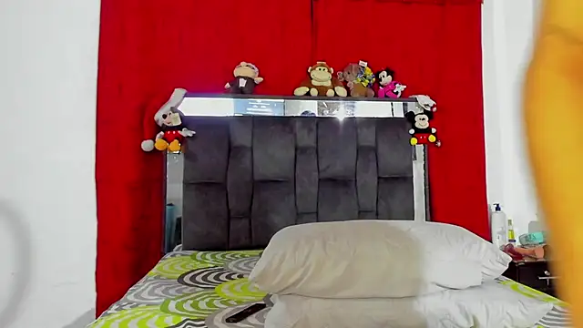 chloe vasquez710 online show from January 10, 2025, 11:08 pm