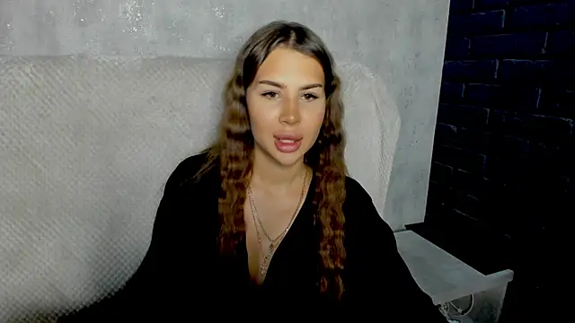 SuraMune online show from November 14, 2025, 3:00 pm