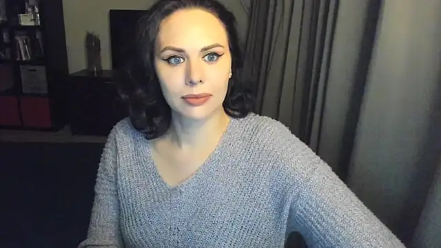 MollyCheiz online show from March 18, 2025, 11:20 pm