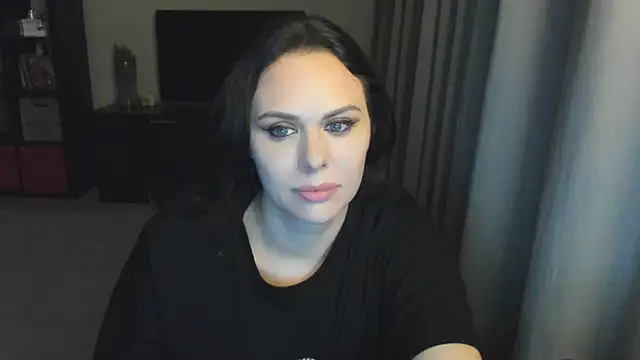 MollyCheiz online show from September 17, 2025, 10:11 pm