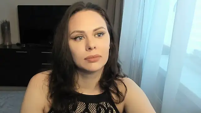 MollyCheiz online show from November 23, 2025, 11:54 am