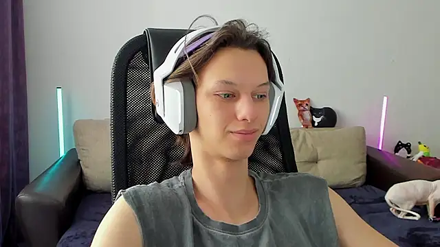 Ostin meow online show from February 27, 2026, 5:29 am