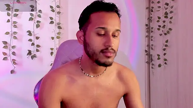 Raf brunette online show from September 26, 2025, 11:03 am