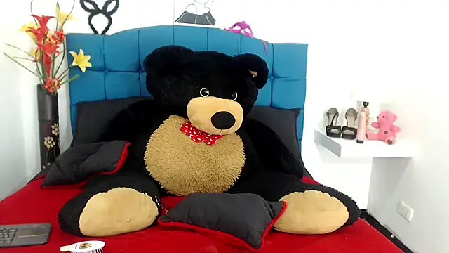 Bonnie-Kim online show from January 13, 2025, 2:11 pm