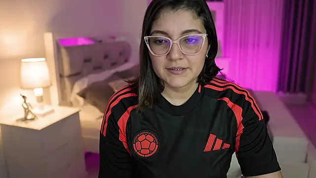 Camilaa bueno online show from December 22, 2024, 3:11 am