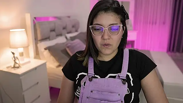 Camilaa bueno online show from January 19, 2025, 12:06 am