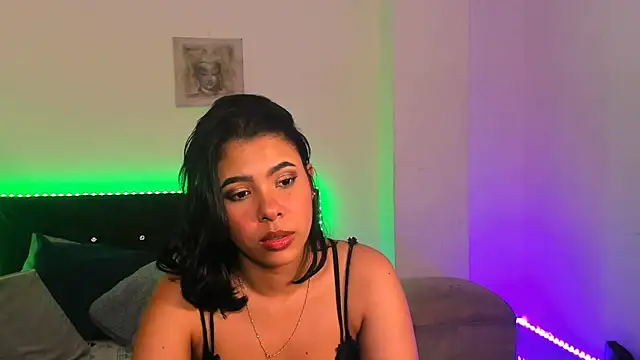 Snapshot of sharon_and_myke chatting on December 3, 2024, 3:09 am sharon and myke online show from December 3, 2024, 3:09 am