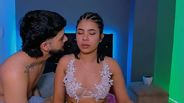 Snapshot of sharon_and_myke chatting on December 29, 2024, 5:53 am sharon and myke online show from December 29, 2024, 5:53 am