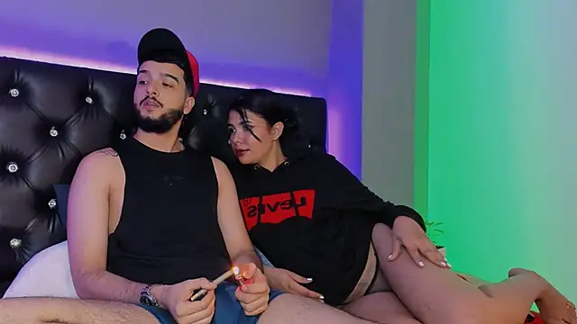 Snapshot of sharon_and_myke chatting on December 31, 2024, 7:31 am sharon and myke online show from December 31, 2024, 7:31 am