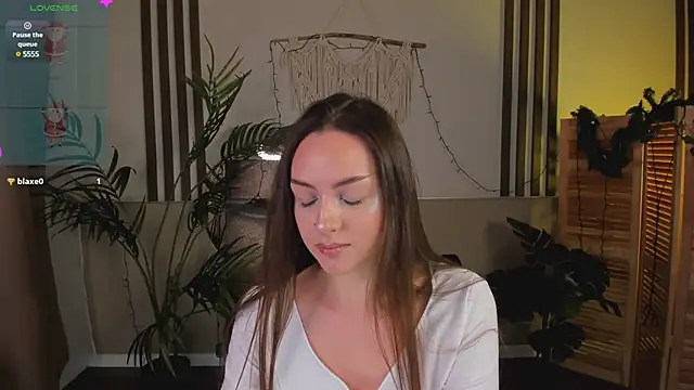 JanettaGrey online show from January 8, 2025, 12:37 pm