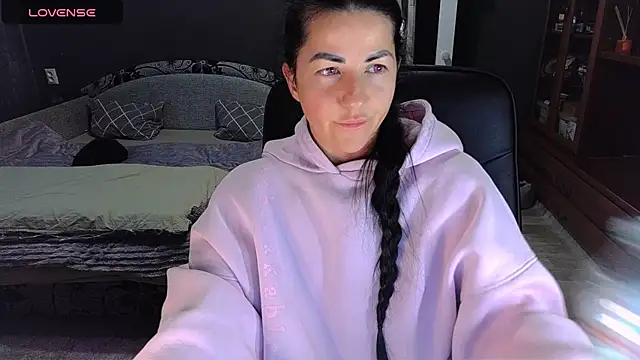 Snapshot of Aria_Dl chatting on February 10, 2026, 2:21 pm Aria Dl online show from February 10, 2026, 2:21 pm