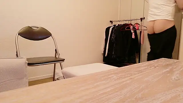 Snapshot of undo-busoku69 chatting on February 15, 2026, 6:43 am undo-busoku69 online show from February 15, 2026, 6:43 am