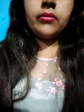 Snapshot of Love-Veronica chatting on February 15, 2026, 12:47 pm Love-Veronica online show from February 15, 2026, 12:47 pm