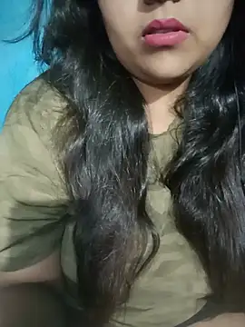 Love-Veronica online show from June 7, 2026, 7:28 pm