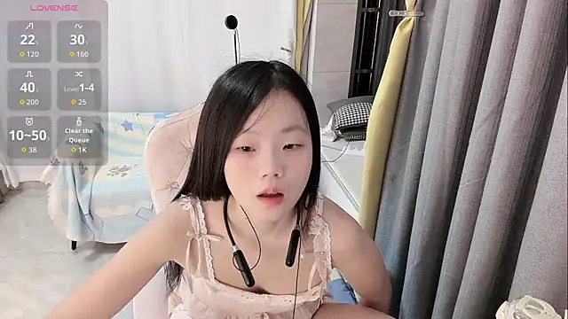 Lena-yyds online show from November 5, 2025, 5:24 pm