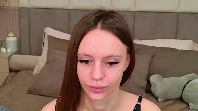 Snapshot of RebeccaMartons chatting on February 4, 2025, 8:59 pm RebeccaMartons online show from February 4, 2025, 8:59 pm