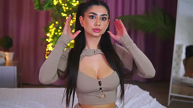 YemayaLuna online show from December 26, 2024, 1:07 am