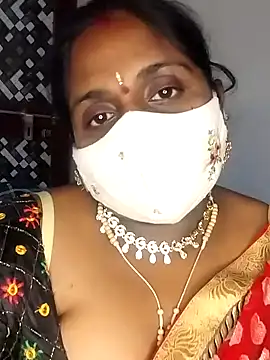 Snapshot of Sexy_Radhikaa chatting on March 18, 2025, 7:30 am Sexy Radhikaa online show from March 18, 2025, 7:30 am