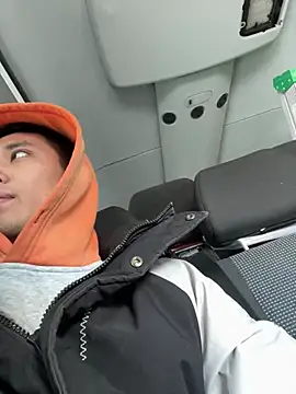 Snapshot of lilywithpuppy chatting on February 4, 2026, 3:29 pm lilywithpuppy online show from February 4, 2026, 3:29 pm