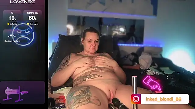 Inked blondi online show from February 7, 2025, 5:52 am