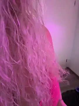 Snapshot of CurvyAnonymousGirl89 chatting on October 2, 2025, 2:35 pm CurvyAnonymousGirl89 online show from October 2, 2025, 2:35 pm