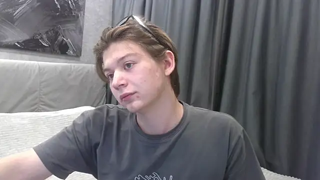 W N G S online show from September 26, 2025, 8:46 pm